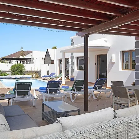 Casa Elian Holiday home *